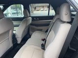 Used 2018 Ford Explorer XLT image 4