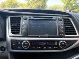 Used 2019 Toyota Highlander XLE image 6