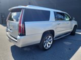 Used 2017 Cadillac Escalade ESV Luxury image 5