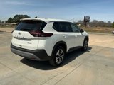 Used 2023 Nissan Rogue SV image 5