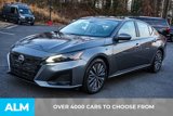 Used 2023 Nissan Altima 2.5 SV image 3