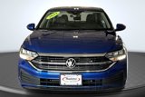 Used 2023 Volkswagen Jetta SE image 3