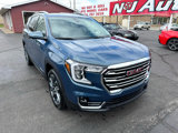 Used 2024 GMC Terrain SLT w/ Tech Package image 3