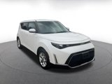 Used 2023 Kia Soul LX w/ LX Technology Package image 3