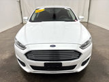 Used 2016 Ford Fusion SE image 2