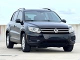 Used 2017 Volkswagen Tiguan S image 2