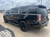 Used 2019 GMC Yukon XL SLT w/ Premium Edition image 4
