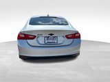 Used 2017 Chevrolet Malibu LT image 4