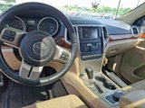 Used 2013 Jeep Grand Cherokee Limited w/ Luxury Group II image 3
