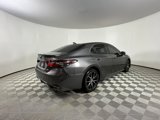 Used 2023 Toyota Camry SE image 4