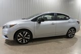 Used 2022 Nissan Versa SR image 3