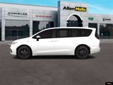 New 2023 Chrysler Pacifica Limited w/ S Appearance Package image 3