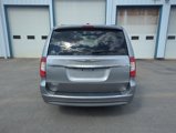 Used 2016 Chrysler Town & Country Touring w/ Driver Convenience Group image 4