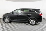Used 2017 Kia Sorento LX image 2