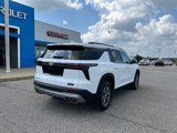 Certified 2025 Chevrolet Traverse LT image 3