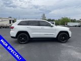 Used 2022 Jeep Grand Cherokee Laredo X image 4