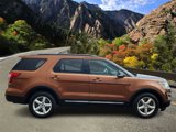 Used 2017 Ford Explorer XLT image 2