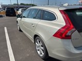 Used 2017 Volvo V60 T5 Premier w/ Convenience Package image 3