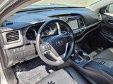Used 2019 Toyota Highlander XLE image 5