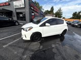 Used 2015 Toyota Yaris L image 2