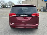Certified 2022 Chrysler Voyager LX image 4