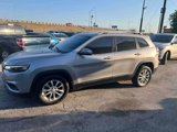 Used 2019 Jeep Cherokee Latitude w/ Popular Appearance Group image 3