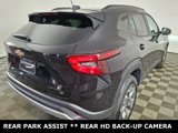 Used 2025 Chevrolet Trax LT w/ Driver Confidence Package image 5