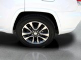 Used 2017 Jeep Grand Cherokee Overland image 4