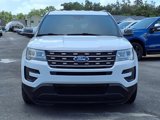 Used 2017 Ford Explorer FWD image 2