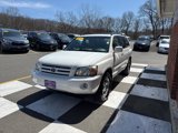 Used 2006 Toyota Highlander 4WD V6 w/ 3rd Row image 5