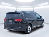 Used 2017 Chrysler Pacifica Touring-L w/ Tire & Wheel Group image 3