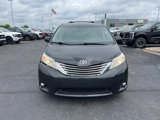 Used 2013 Toyota Sienna XLE image 2