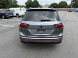 Used 2023 Volkswagen Tiguan SE R-Line image 6