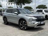 Used 2023 Mitsubishi Outlander SE image 1