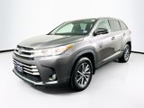 Used 2019 Toyota Highlander XLE image 3