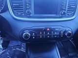 Used 2020 Kia Sorento LX image 3