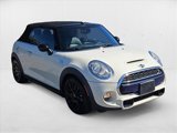 Used 2017 MINI Cooper S image 3