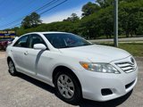 Used 2010 Toyota Camry LE image 2