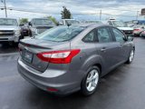 Used 2014 Ford Focus SE w/ SE Winter Package image 3