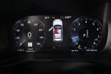 Used 2022 Volvo XC40 T5 Momentum image 4