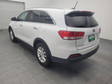 Used 2017 Kia Sorento LX image 3