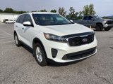 Used 2019 Kia Sorento FWD V6 image 2