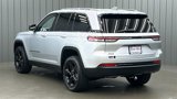 Used 2022 Jeep Grand Cherokee Altitude image 3
