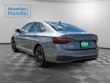 Used 2024 Volkswagen Jetta SE image 3