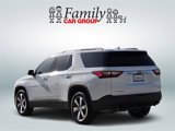 Used 2020 Chevrolet Traverse LT w/ LT Premium Package image 3