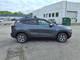 Used 2023 Kia Seltos SX w/ SX Sunroof Package image 2