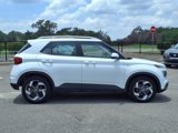 Used 2023 Hyundai Venue SEL image 3