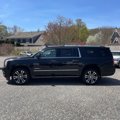 Used 2020 GMC Yukon XL Denali w/ Denali Premium Package image 2