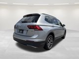 Used 2021 Volkswagen Tiguan SE image 4