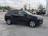 Used 2023 Jeep Compass Latitude image 3